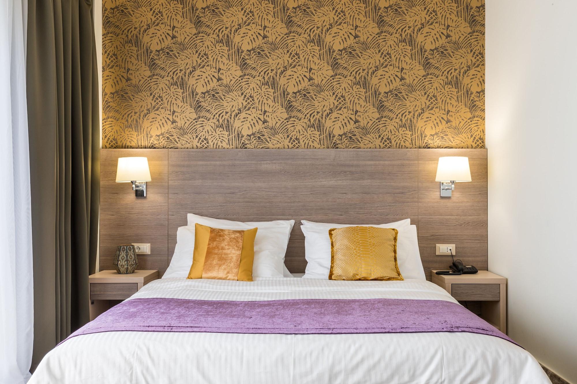 Hotel Mondo Сплит Екстериор снимка
