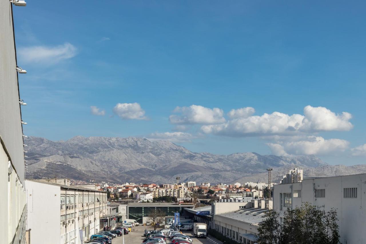 Hotel Mondo Сплит Екстериор снимка