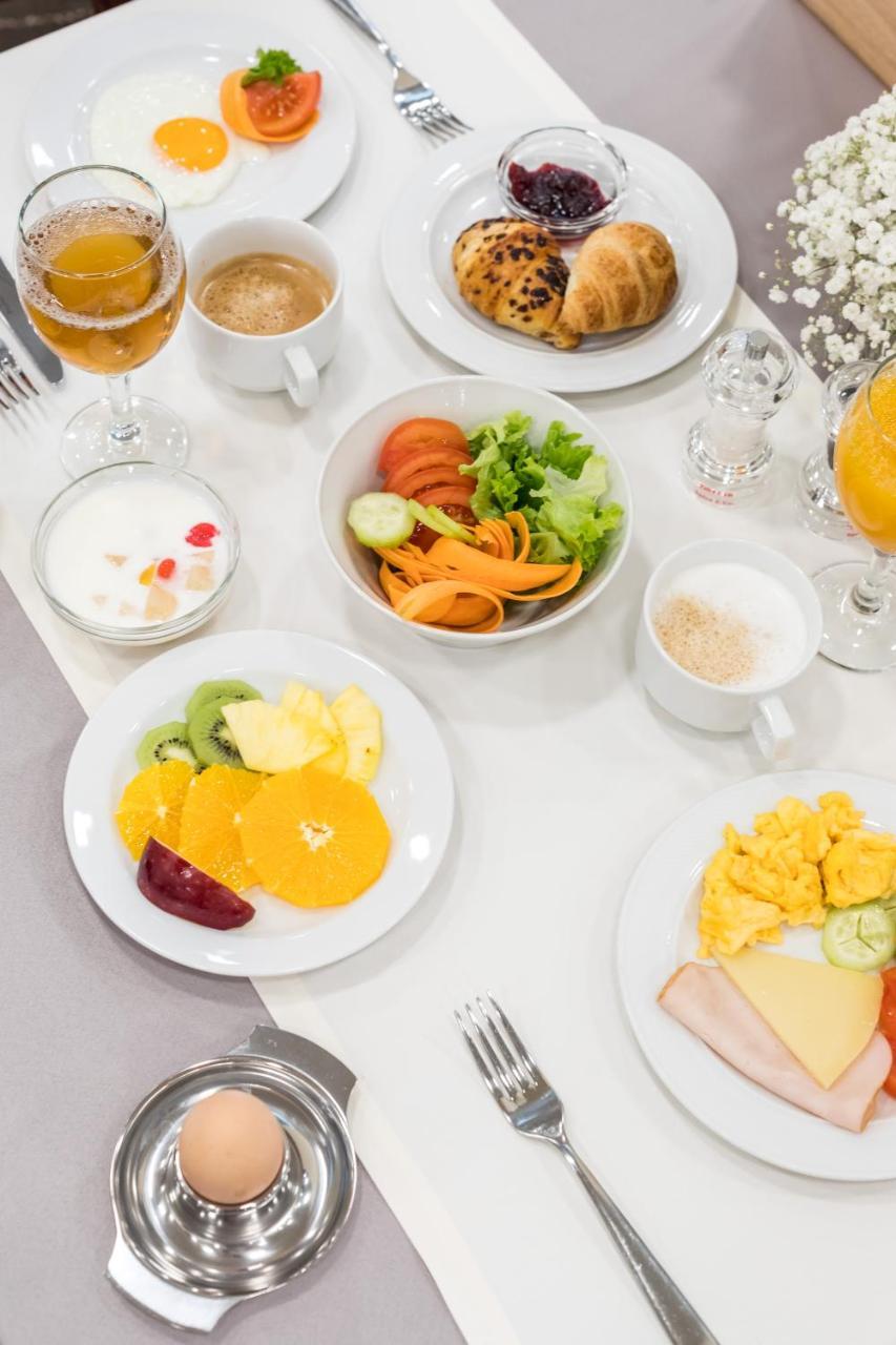 Hotel Mondo Сплит Екстериор снимка