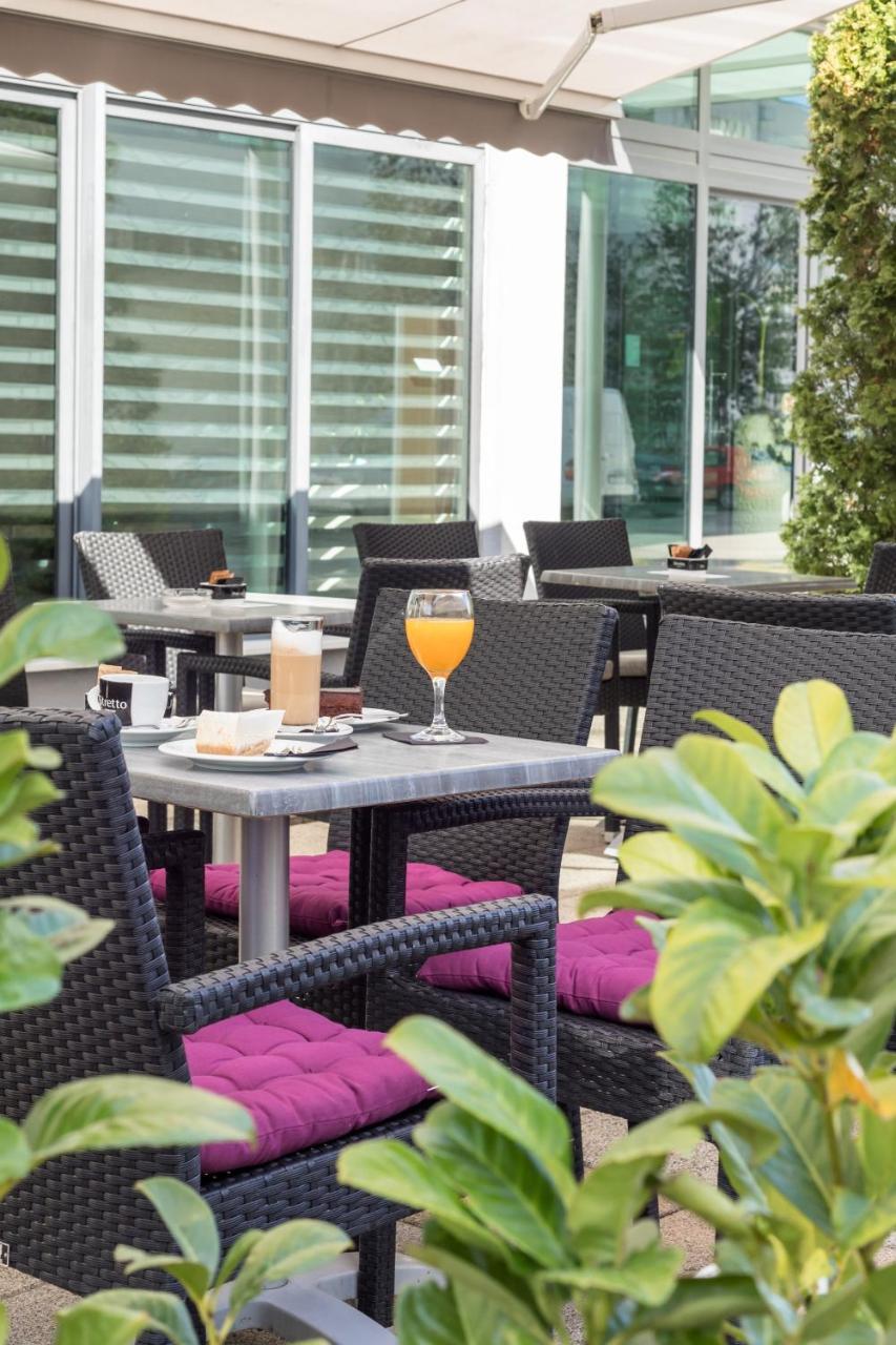 Hotel Mondo Сплит Екстериор снимка